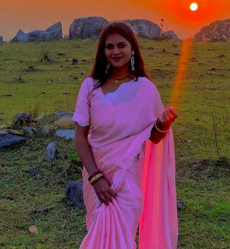 दारू प्रखंड की चमक बनकर उभरीं राखी कुमारी, इंस्टाग्राम पर मिलियन व्यूज़ के साथ बन रहीं नई सोशल मीडिया सेंसेशन